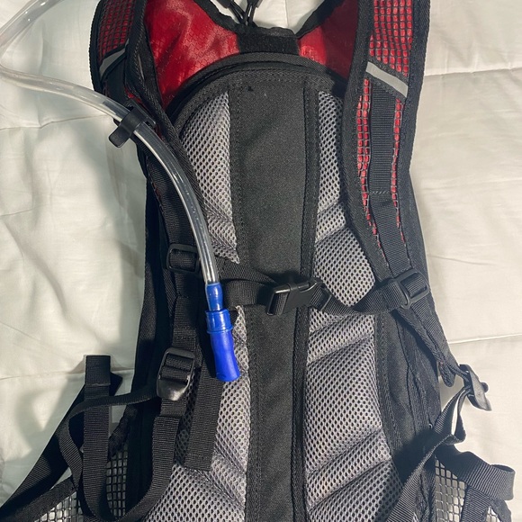 Westfield Trekking Hydration Outdoor Backpack EUC - Picture 5 of 7